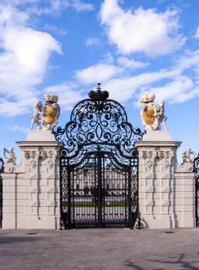 Viyana Belvedere ana kapıya