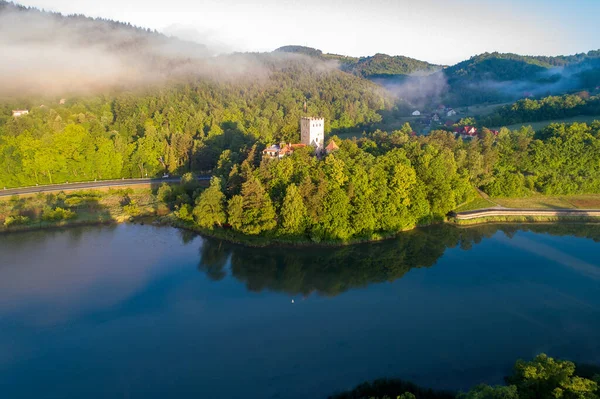 Middelalderfestningen Tropsztyn Lille Polen Ved Elven Dunajec Utsikt Fra Luften – stockfoto