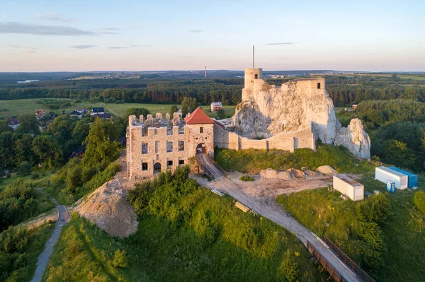 Rabsztyn Πολωνία Ερείπια Του Μεσαιωνικού Βασιλικού Κάστρου Στο Βράχο Στην — Φωτογραφία Αρχείου