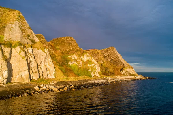 Північна Ірландія Велика Британія Атлантичне Узбережжя Cliffs Antrim Coast Road — стокове фото