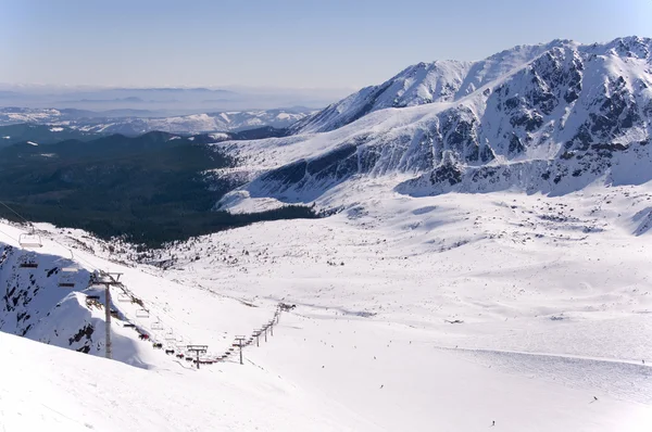 Skifahren in der Tatra in Polen — Stockfoto