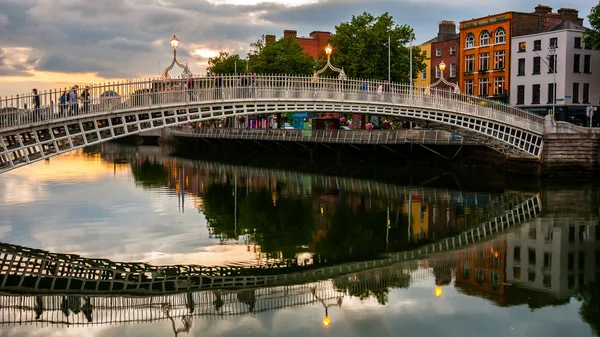 Ha Penny Bridge a Dublino, Irlanda — Foto Stock