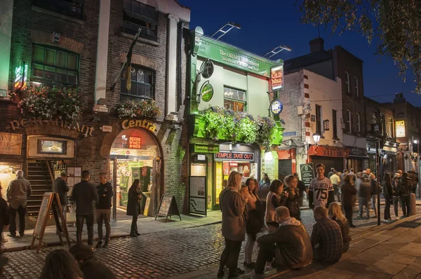 Dublin'deki Temple bar gece