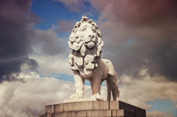 Estátua de leão — Fotografia de Stock