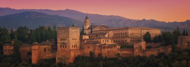 gün batımında Alhambra