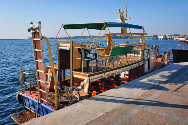 Sevastopol turistik tekne — Stok fotoğraf