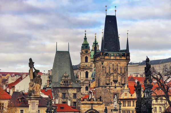 Çek Cumhuriyeti Prag 'daki Charles Köprüsü — Stok fotoğraf