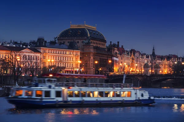 Prag, Çek Cumhuriyeti Ulusal Tiyatro — Stok fotoğraf