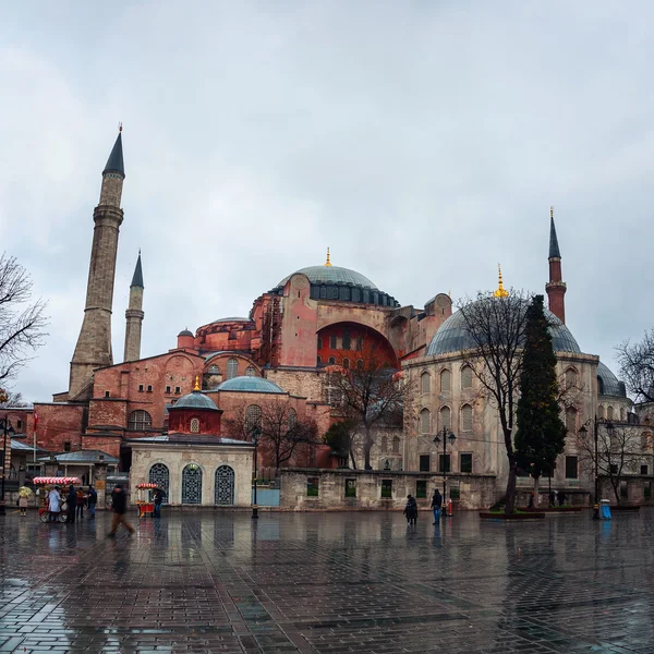 Santa Sofía en el día lluvioso en Estambul, Turquía — Foto de Stock