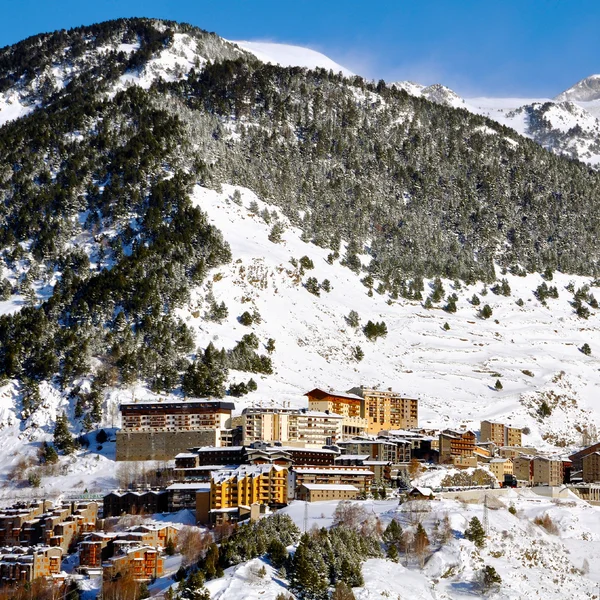 Vistas a la montaña en invierno — Foto de Stock