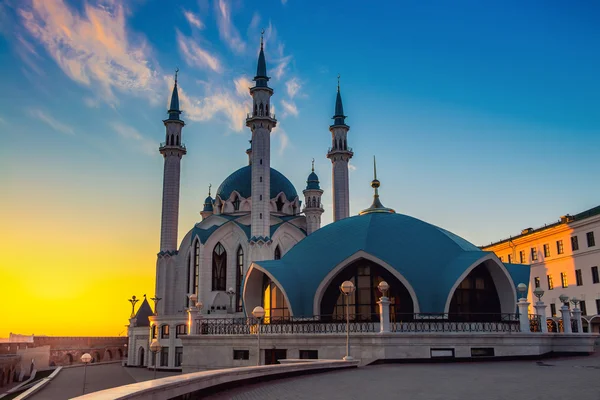 Mezquita Qol Sharif al atardecer en Kazán —  Fotos de Stock