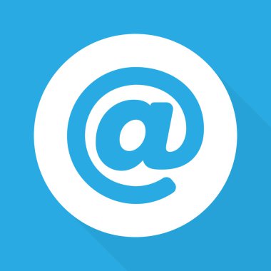 Vektör ikonunda. Mavi arkaplan vektör illüstrasyonu EPS 10 üzerindeki e- posta veya posta sembolü