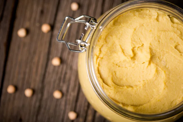 Naturale fai da te fatto in casa sano hummus — Foto Stock