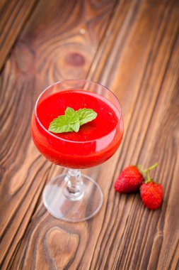 Ev yapımı Vitarian çilek Mus