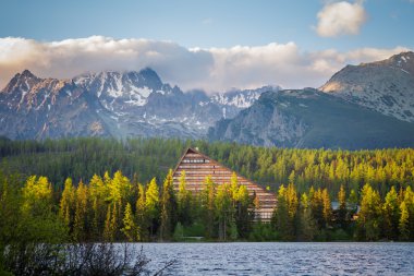 Slovakça Tatry Strbske pleso manzara