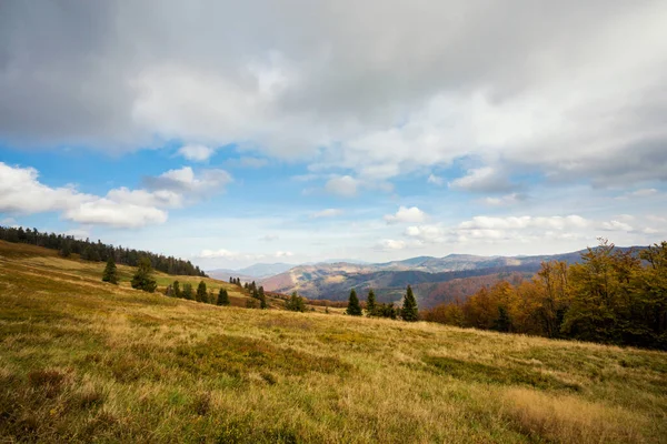 Hösten Landskap Foto Skog Polska Beskidy Berg Vägen Till Wielka — Stockfoto