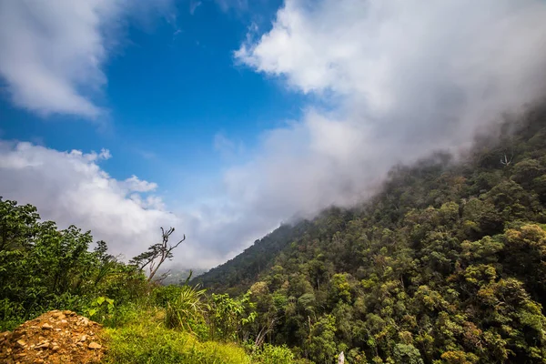 Schönes Bergpanorama Aufgenommen Auf Einer Motorradreise Von Dalat Nach Nha — Stockfoto