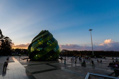 Dalat, Vietnam - 12 Şubat 2020: Şehirde renkli gün batımı