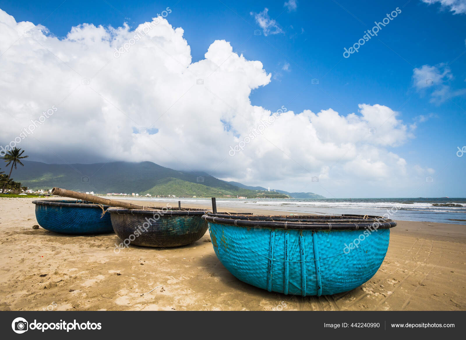 Image Phạm Văn Đồng image beautiful image beautiful - Beautiful Pristine Bai Tam Pham Van Dong Khe Beach Danang — Stock ...