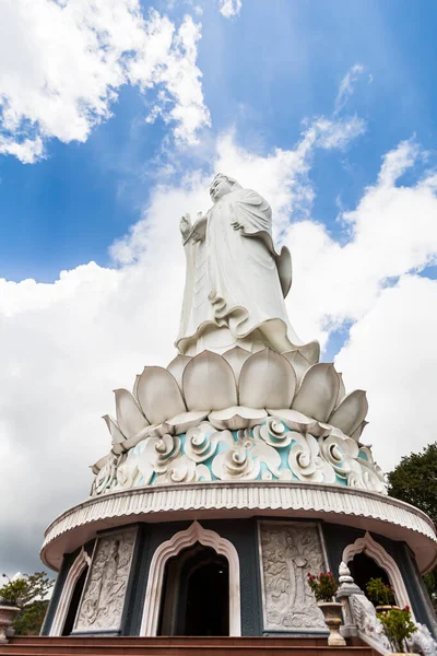 Hermosa Pagoda Escultura Sagrada Lady Buddha Península Son Tra Hills —  Fotos de Stock