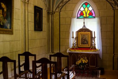 Sanok Polonya - 28.08.2020 - Sanok 'taki Tahta Mimarlık Müzesi' nin Ahşap Evleri.