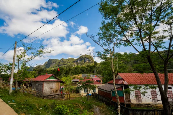 Schöne Sonnige Landschaft Arem Stammesminderheits Dorf Nationalpark Phong Nha Bang — Stockfoto
