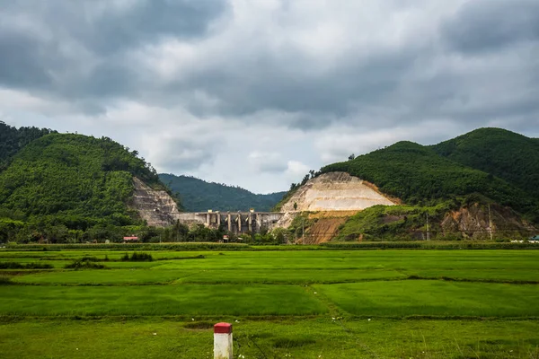 Gyönyörű Zöld Élénk Táj Utazás Nemzeti Park Phong Nha Bang — Stock Fotó