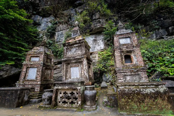 Schöner Buddhistischer Tempel Bich Dong Pagode Tam Coc Ninh Binh — Stockfoto