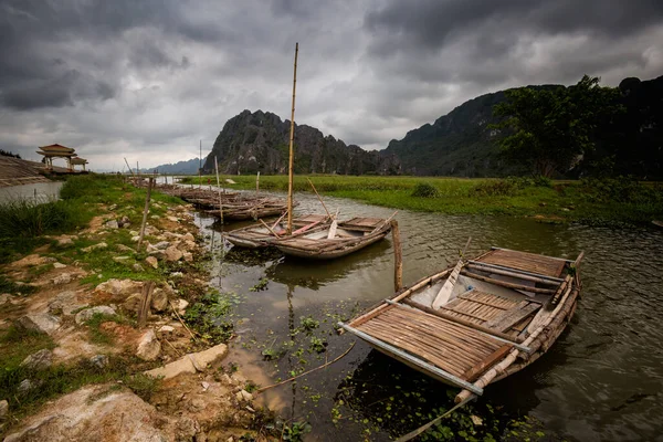 Piękny Krajobraz Rezerwacie Przyrody Van Long Tam Coc Ninh Binh — Zdjęcie stockowe
