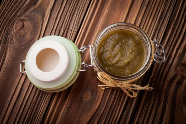 Natural diy green chilli sauce — Stock Photo, Image