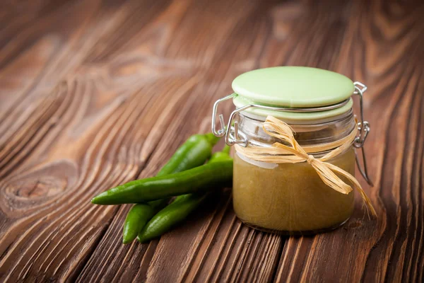 Natural diy green chilli sauce — Stock Photo, Image