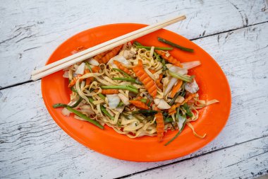 Kamboçyalı karıştırın kızarmış noodle
