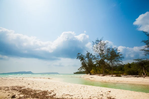 Στο τροπικό τοπίο του Koh Rong — Φωτογραφία Αρχείου