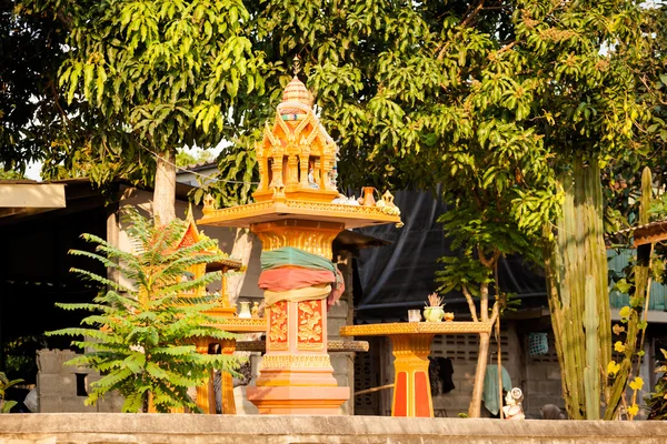 Belo santuário de tailandês buddha — Fotografia de Stock