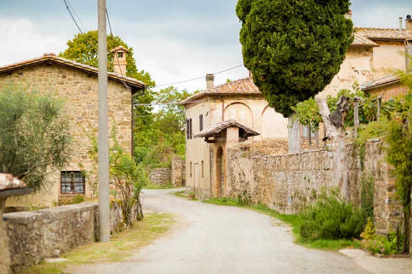 Bela Montalcino na vista da Toscana — Fotografia de Stock