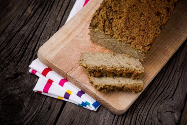 Ev yapımı vegan yeşil mercimek ezme