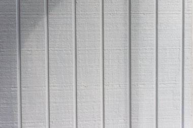 Dikey desen ile dış cephe kaplaması ahşap