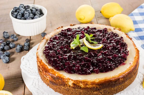Baked blueberry lemon cheese cake — Stock Photo, Image