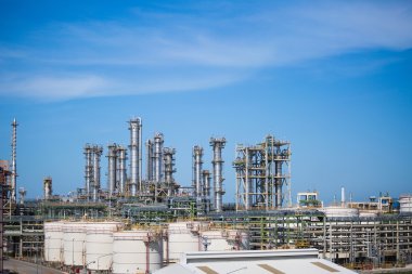 Petrol rafineri tesisi