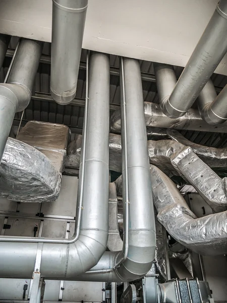 Pipe buizen voor airconditioning — Stockfoto