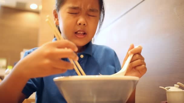 Delicacies of Chinese noodles — Stock Video