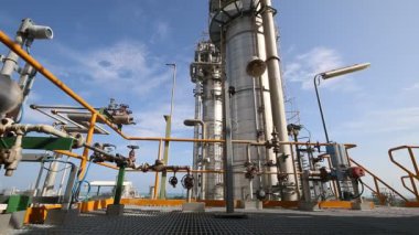 Petrol ve kimya rafineri tesisi 