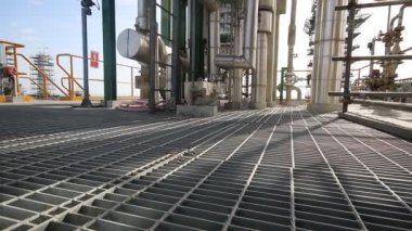 Petrol ve kimya rafineri tesisi 