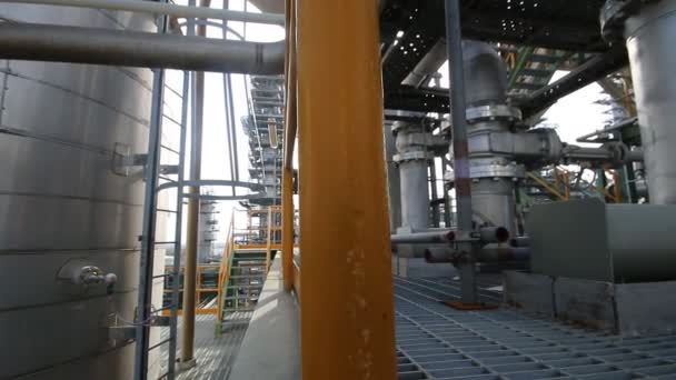 Usine de raffinage de pétrole et de produits chimiques — Video