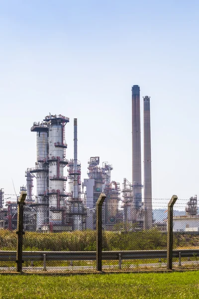 Нафтові завод — стокове фото