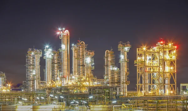 Night scene of refinery factory — Stock Photo, Image