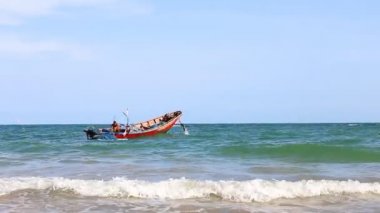 Balıkçı tekne balıkçılık Denizi, Tayland için dışarı çıkmadan hazırlanıyor