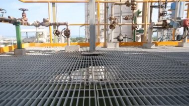 Petrol ve rafineri tesisi