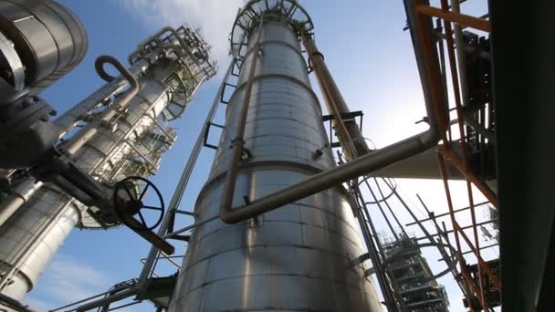 Instalação de petróleo e refinaria — Vídeo de Stock