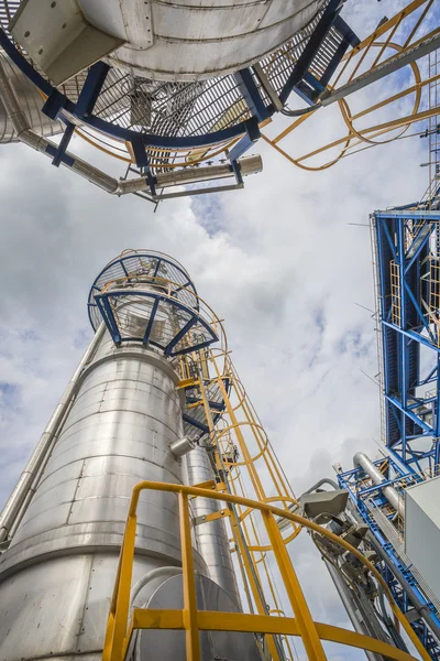 Petroleum plant with blue sky — Stock Photo, Image